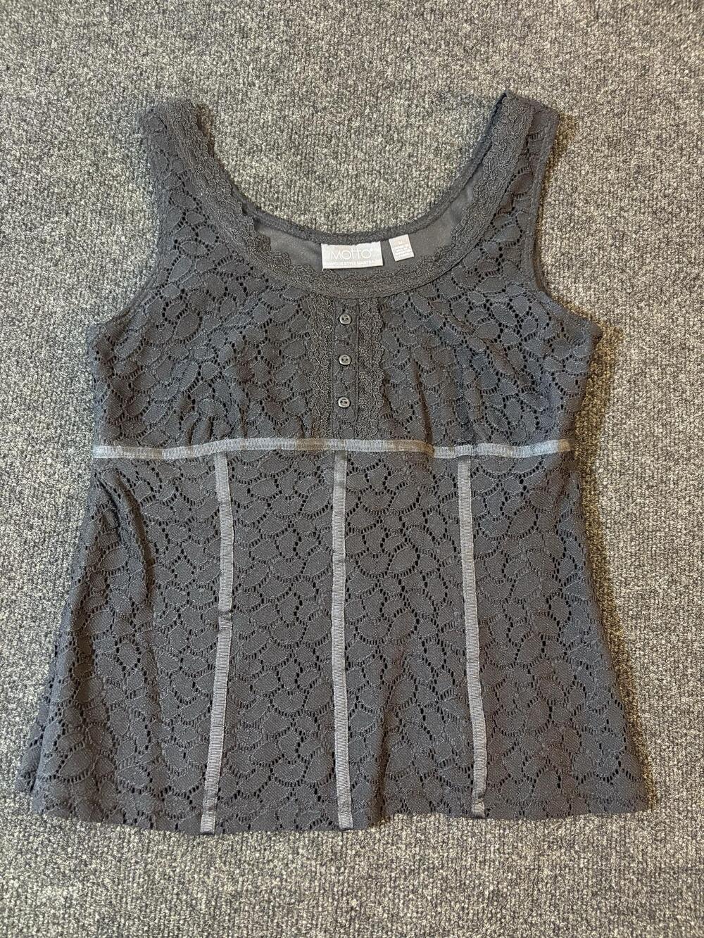 Motto Tank Top Womens M Black Lace Scoop Neck Button Front Lined Camisole